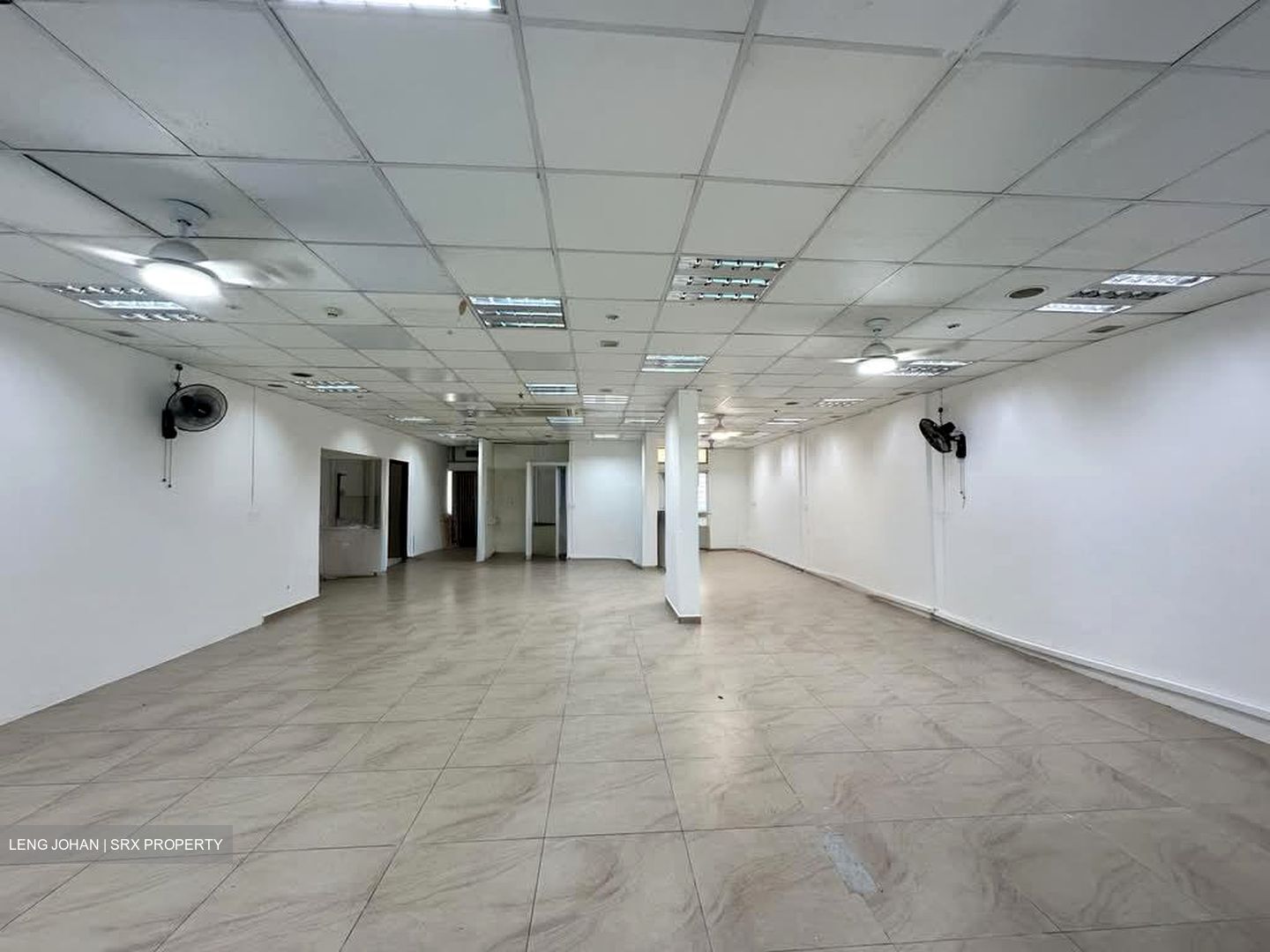 Jurong West Street 42 (D22), Shop House #583773201